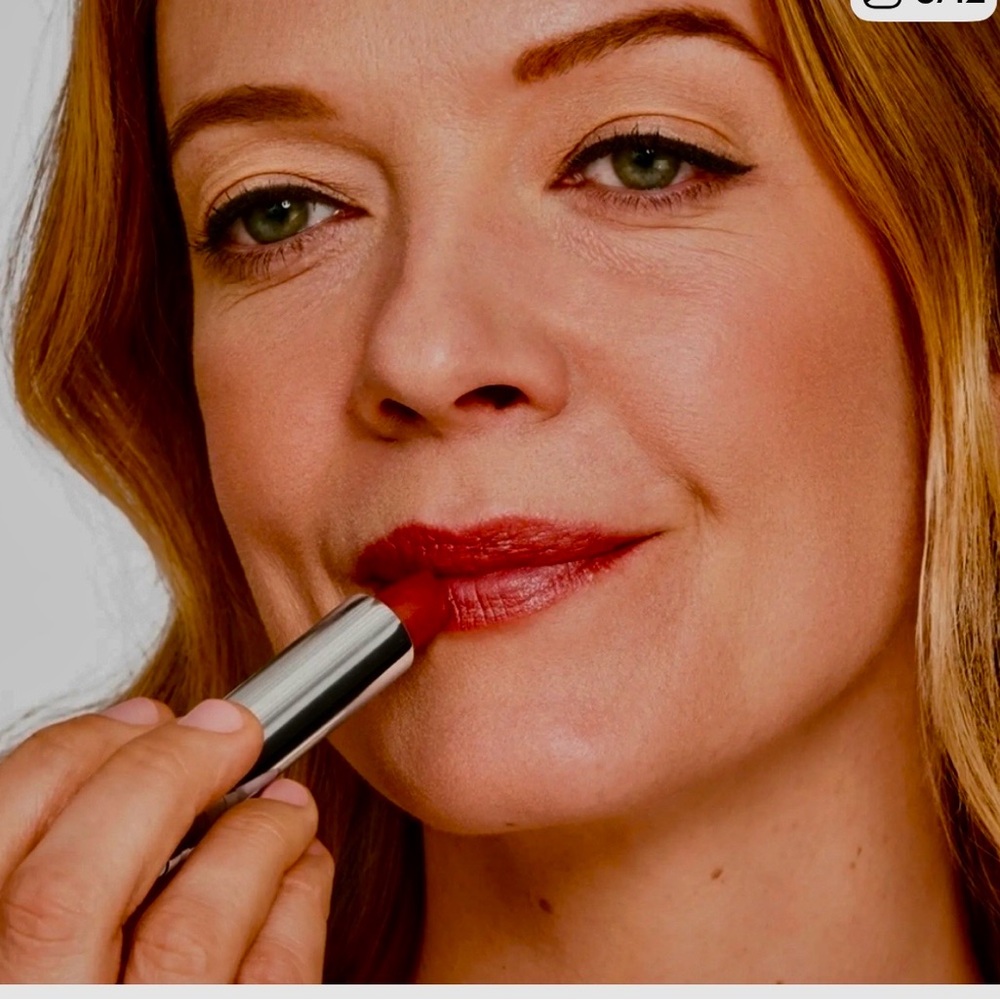 Brand New Clinique Bold Red and Deep Pink Lipstick Color